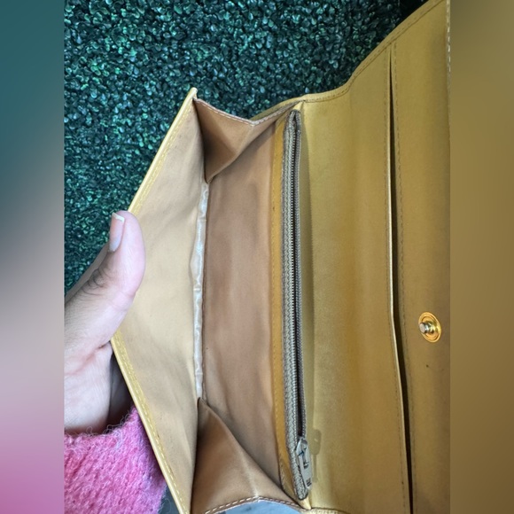 Celine wallet pre-loved - Picture 9 of 14